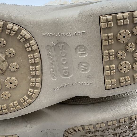 Crocs Womens Nadia Faux Fur Sherpa Lined Winder Boots Clogs Size 10 Tan Cream - Picture 11 of 13